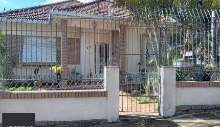 Casa para Venda - 384m², 3 dormitórios, sendo 1 suites, 3 vagas - Teresópolis