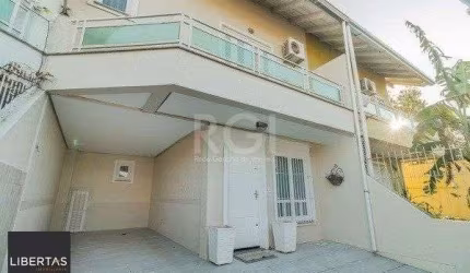 Casa para Venda - 137m², 3 dormitórios, sendo 3 suites, 2 vagas - Hípica