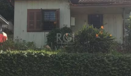 Casa para Venda - 146.72m², 3 dormitórios, Teresópolis
