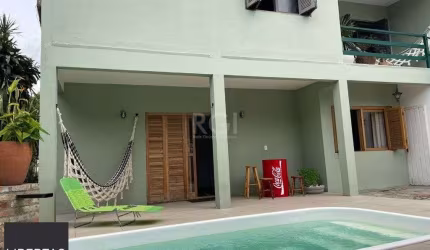 Casa para Venda - 260m², 3 dormitórios, sendo 2 suites, 2 vagas - Nonoai