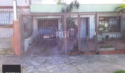 Casa para Venda - 120m², 3 dormitórios, sendo 1 suites, 3 vagas - Nonoai