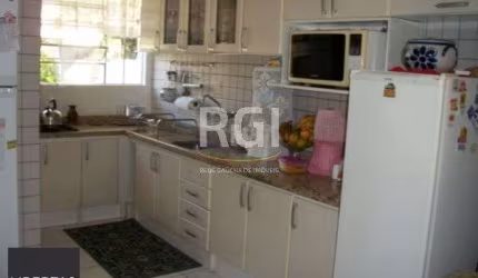 Casa para Venda - 185m², 3 dormitórios, 3 vagas - Santa Maria Goretti