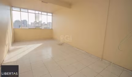 Apartamento no bairro Centro Histórico, 96m² de área privativa está à venda,  2 dormitórios, incluindo 1 suíte, semi-mobiliado, elevadores, portaria e porteio eletrônico.