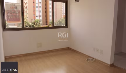 Apartamento Venda - 56.67m², 2 dormitórios, sendo 1 suite, 1 vaga - Partenon