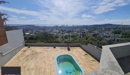 Casa para Venda - 464m², 5 dormitórios, sendo 4 suites, 4 vagas - Nonoai