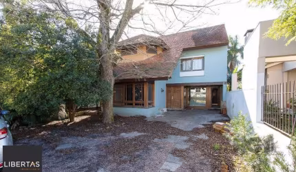 Casa para Venda - 279m², 3 dormitórios, sendo 1 suites, 2 vagas - Tristeza