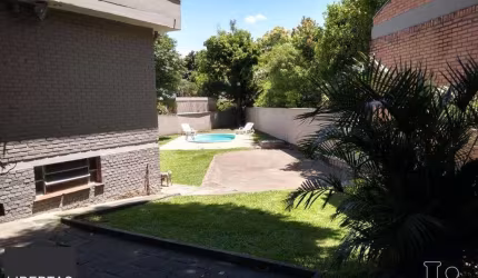 Casa para Venda - 300m², 5 dormitórios, sendo 1 suites, 1 vaga - Ipanema