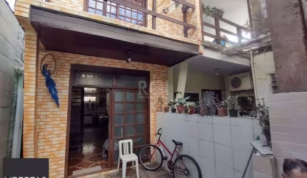 Casa para Venda - 400m², 6 dormitórios, Cavalhada
