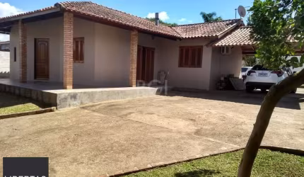 Casa para Venda - 250m², 2 dormitórios, 4 vagas - Lageado