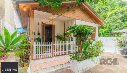 Casa para Venda - 251m², 5 dormitórios, 3 vagas - Nonoai