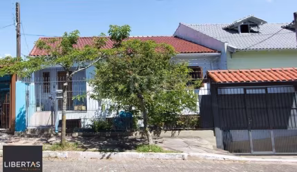 Casa para Venda - 211m², 3 dormitórios, 3 vagas - Vila Nova