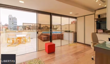 Cobertura para Venda - 252m², 3 dormitórios, sendo 1 suites, 2 vagas - Menino Deus