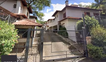 Casa de Condomínio em Jardim Isabel