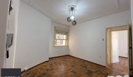Apartamento de dois dormitórios na Cidade Baixa