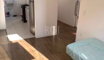 Apartamento 01 dormitório, no bairro Rubem Berta, em Porto Alegre RS