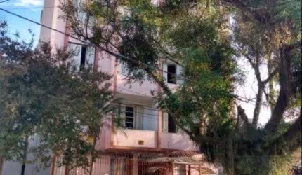 - Apartamento Térreo de 1 Dormitório com Pátio à Venda!
