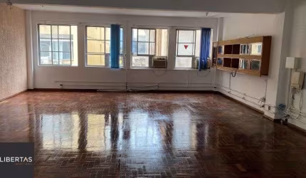 Excelente sala comercial com 89,26 m2 na Galeria do Rosário, Centro Histórico