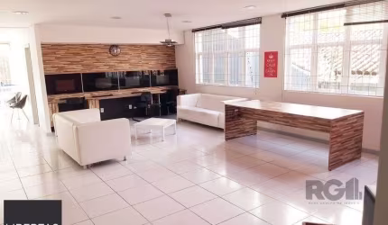 Casa comercial com 12 dormitórios no bairro Teresópolis