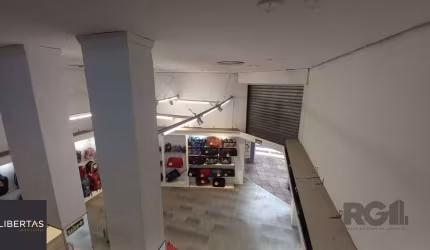 Prédio Comercial em Centro Histórico