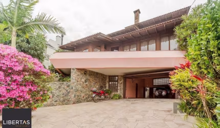 Casa para Venda - 646m², 4 dormitórios, sendo 2 suites, 4 vagas - Jardim Isabel