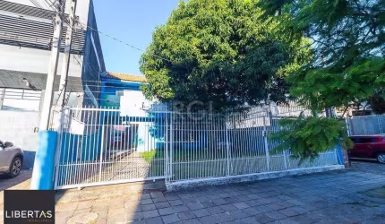 Casa com 9 dormitórios no bairro São Geraldo, pode ser comercial