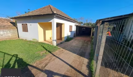 Casa à venda 2 dormitórios 3 vagas no Bairro Lami Porto Alegre RS