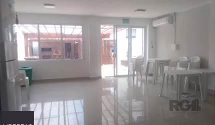 APARTAMENTO DE 2 DORMITORIOS REFORMADO BAIRRO SANTO ANTONIO - POA/RS