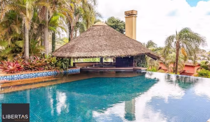 Casa de Condomínio em Santa Tereza