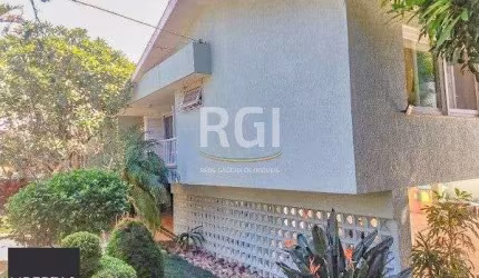 Casa para Venda - 500m², 6 dormitórios, sendo 6 suites, 8 vagas - Boa Vista