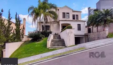 Casa de Condomínio em Alphaville