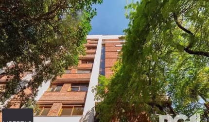 Excelente apartamento Garden com 325 m² privativos, com 3 suítes, 2 elevadores,