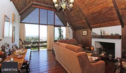 Casa 3 dor. sendo 1 suite, piscina, com vista panorâmica  no Morro Apamecor.