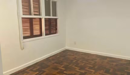 APARTAMENTO STUDIO, COM VISTA PARA O GUAÍBA NO CENTRO HISTÓRICO