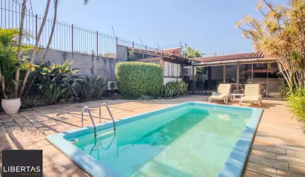 Casa para Venda - 410m², 3 dormitórios, sendo 3 suites, 2 vagas - Ipanema