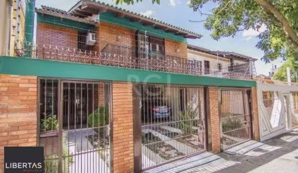 Casa para Venda - 445m², 3 dormitórios, sendo 3 suites, 2 vagas - Santana