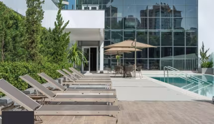 Apartamento para Venda - 307.61m², 3 dormitórios, sendo 3 suites, 4 vagas - Jard