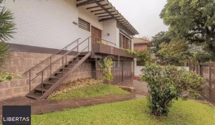 Casa para Venda - 327m², 4 dormitórios, sendo 1 suites, 3 vagas - Chácara das Pedras