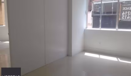 Conjunto/Sala para Venda - 69.8m², 0 dormitórios, Centro Histórico