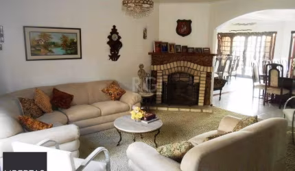 Casa para Venda - 382.61m², 4 dormitórios, sendo 2 suites, 6 vagas - Chácara das Pedras