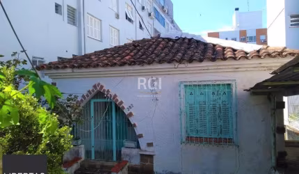 Casa para Venda - 792m², 3 dormitórios, 1 vaga - Rio Branco