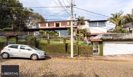 Casa para Venda - 500m², 4 dormitórios, sendo 1 suites, 4 vagas - Vila Conceição