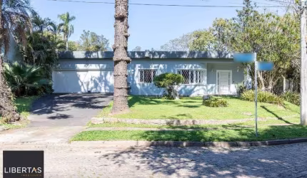 Casa para Venda - 250m², 3 dormitórios, sendo 1 suites, 3 vagas - Tristeza