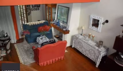 Casa para Venda - 290m², 3 dormitórios, sendo 1 suites, 3 vagas - Nonoai