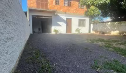 Casa 2 dormitórios bairro Lami