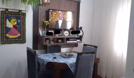 Apartamento dois dormitórios, reformado