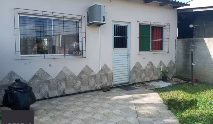 Casa de 1 dormitório, com uma garagem, bairro Rubem Berta- Porto Alegre