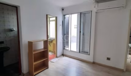 Kitnet em Azenha