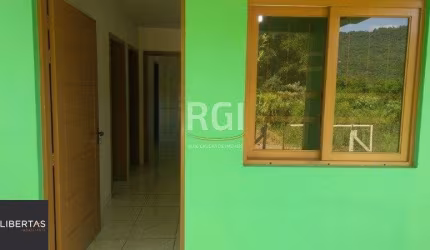 Casa para Venda - 100m², 3 dormitórios, 2 vagas - Centro