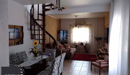 Casa para Venda - 156m², 2 dormitórios, sendo 1 suites, 2 vagas - Passo Do Feijó