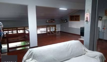 Casa para Venda - 160m², 3 dormitórios, sendo 1 suites, 4 vagas - Querência